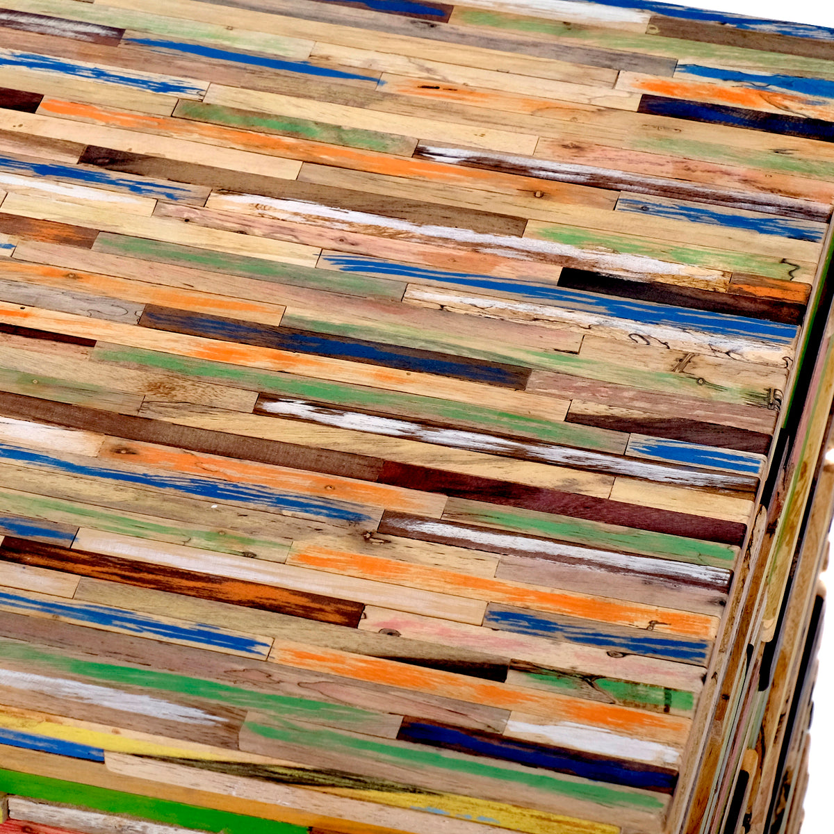Mischholz Hocker bunt – 45 x 36 x 36 cm (H x B x T)