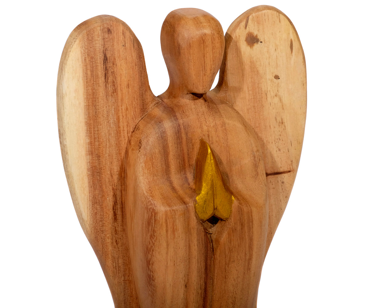 Holzfigur Engel – Detailansicht