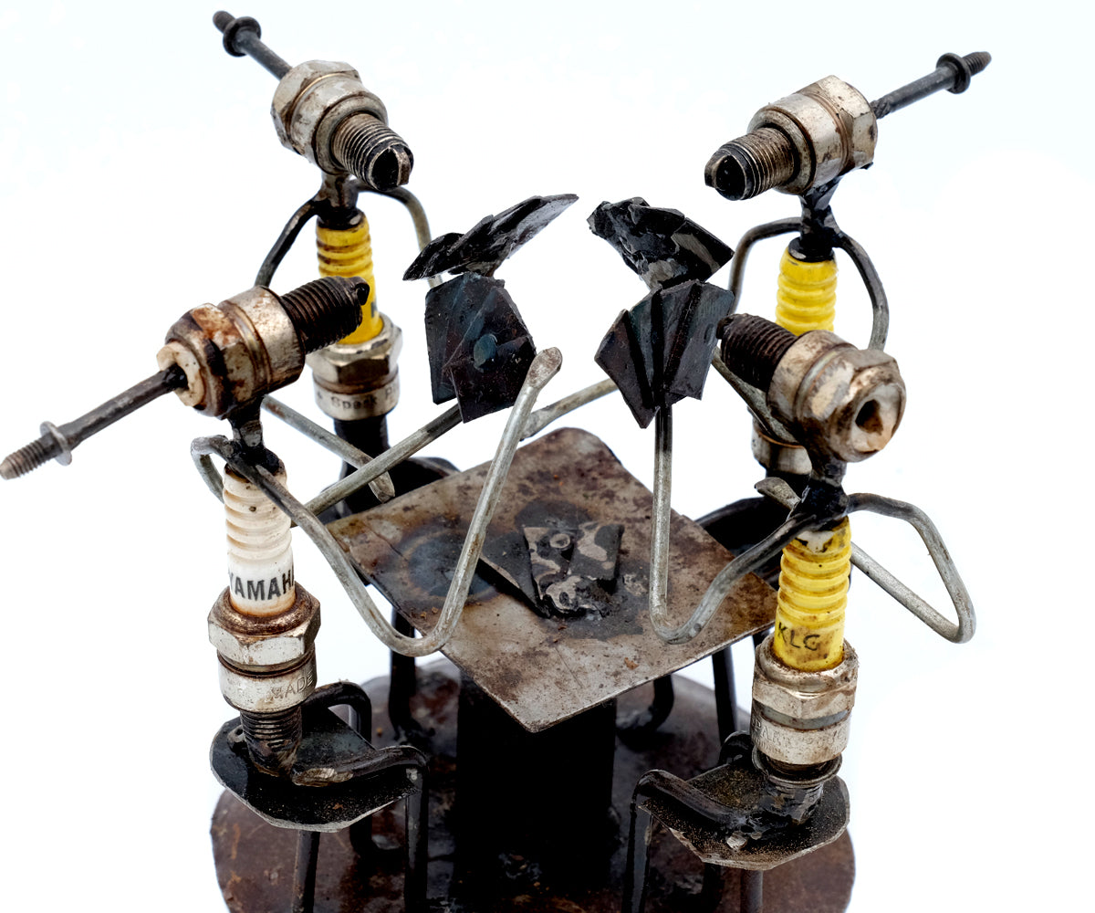 Zündkerzen Figur – Kartenspieler