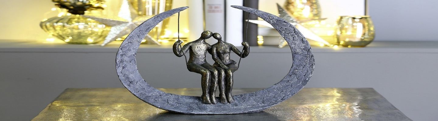Dekofiguren aus Kunststein, Metall & Porzellan
