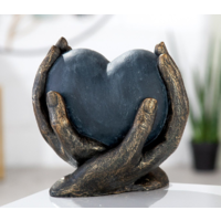 Dekofigur Herz in Händen Herz Skulptur 1